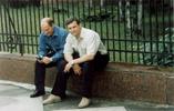 Два Сергея...Сологуб и Шарапов у забора ЦКПП. 1999 год.