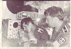 Юрий Костеренко и Евгений Студент на радиомонтажной практике 1977 год